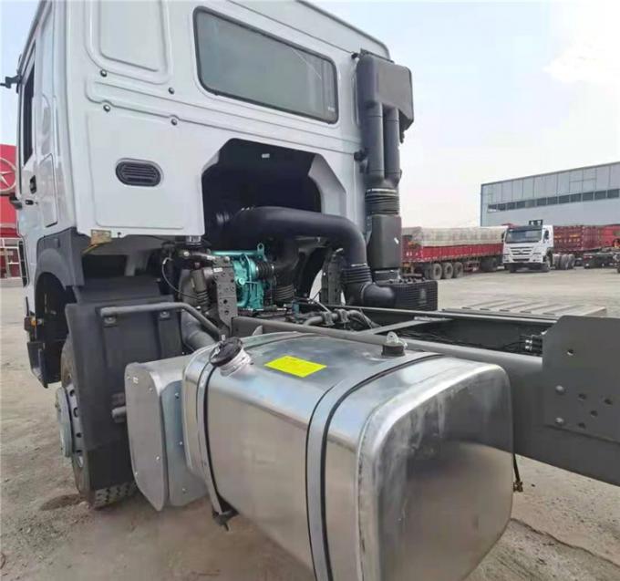 Segunda cabeça usada 375HP 2 do trator do trator HOWO das rodas de Sinotruck 10 do trator do caminhão de mão